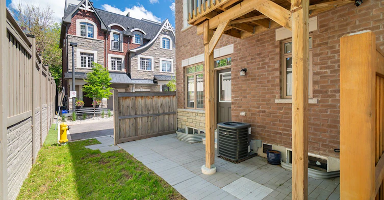2 Queen Mary Court, Vaughan, ON, L4L 0H9 - 33