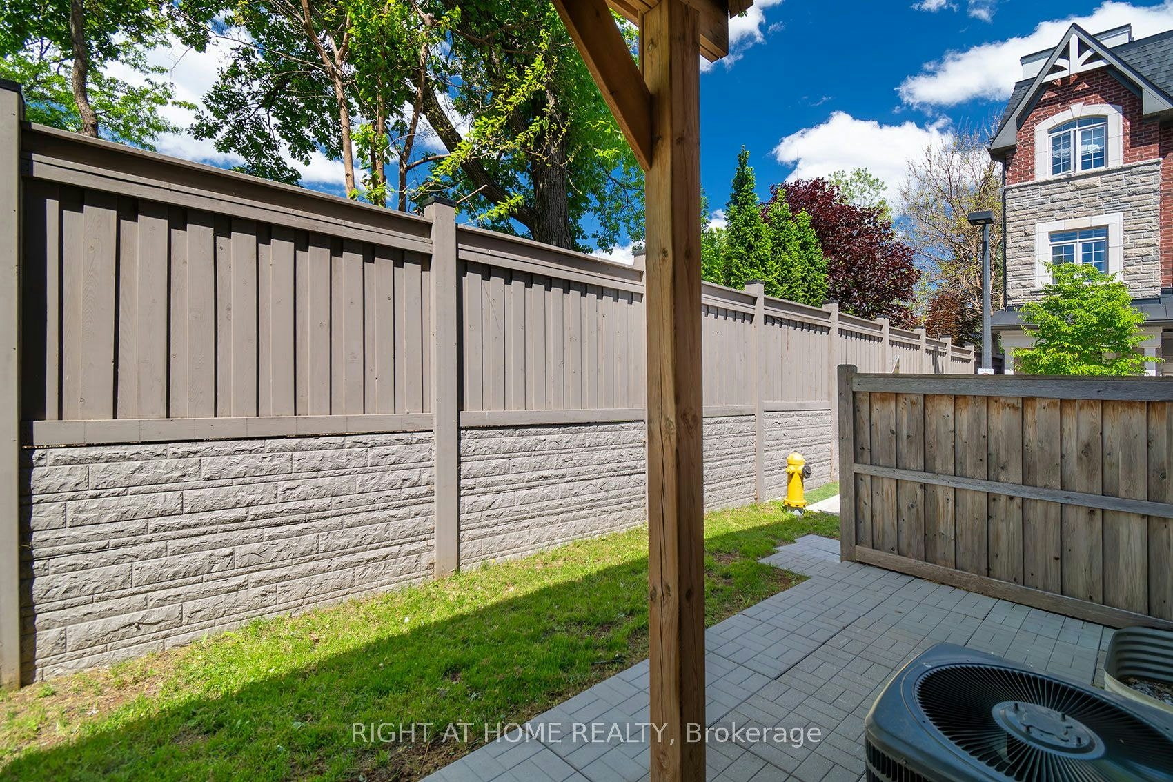 2 Queen Mary Court, Vaughan, ON, L4L 0H9 - 35