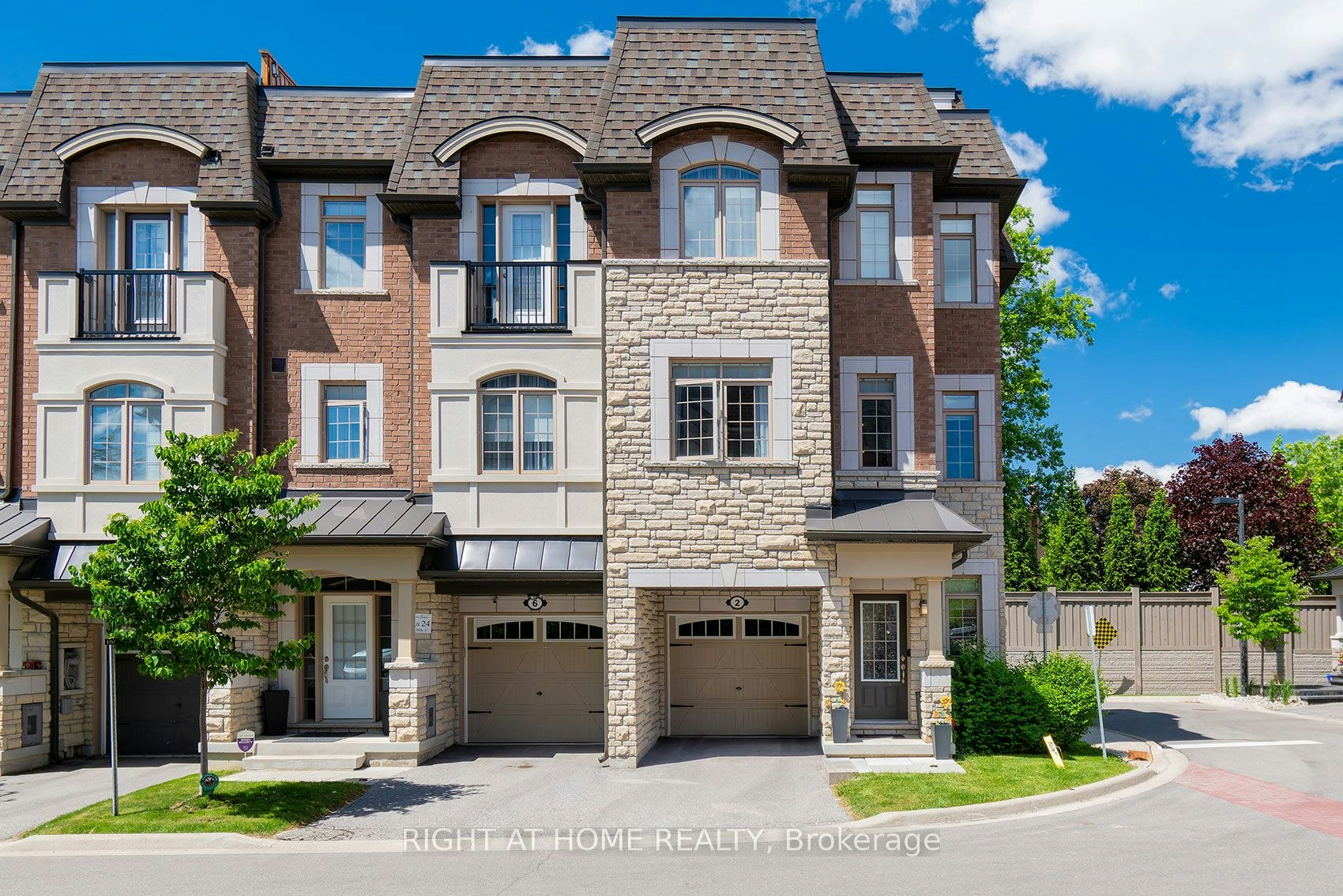 2 Queen Mary Court, Vaughan, ON, L4L 0H9 - 8