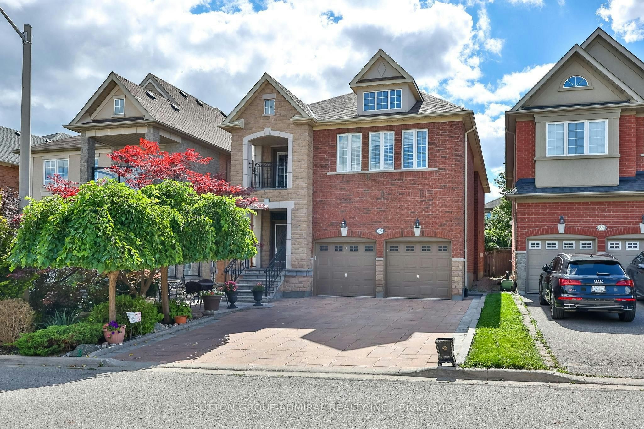 35 Strauss Road, Vaughan, ON, L4J 8Z6