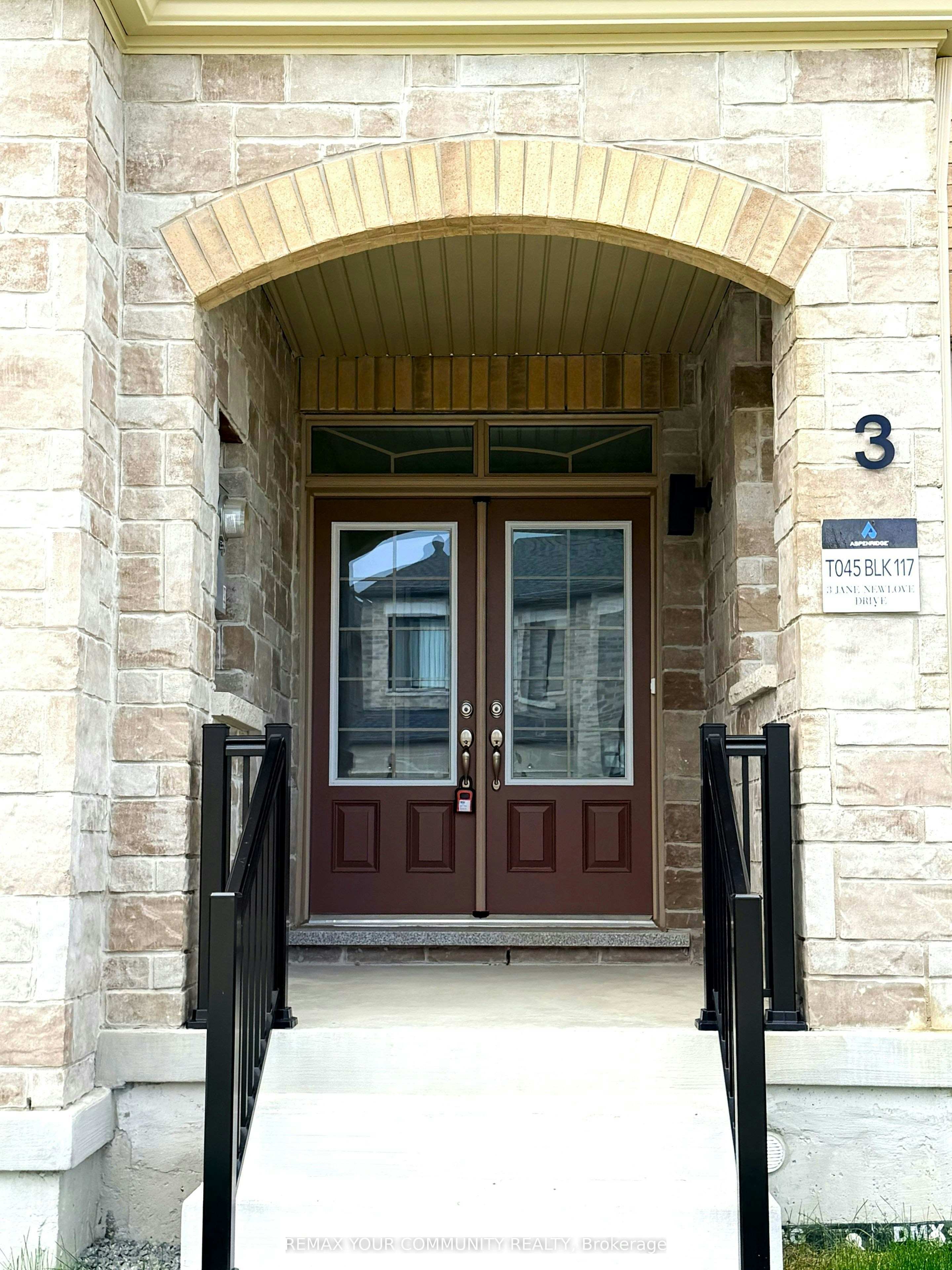 3 Jane Newlover Drive, Markham, ON, L6C 3P4 - 2