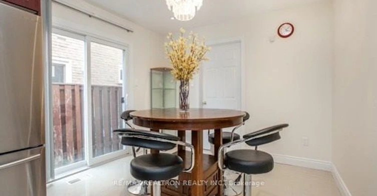 113 Upton Crescent, Markham, ON, L3R 3T3 - 7