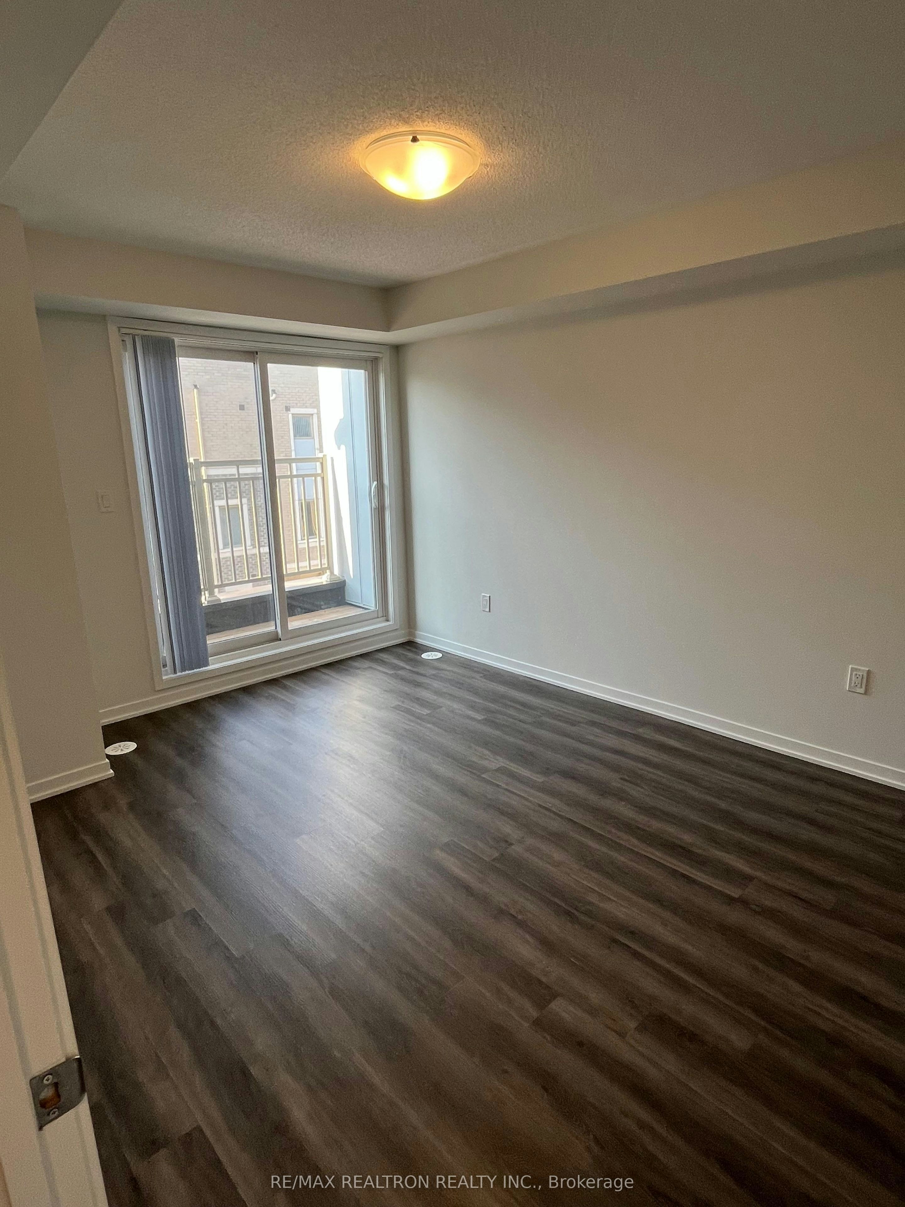 306-130 Honeycrisp Crescent, Vaughan, ON, L4K 0N7 - 8