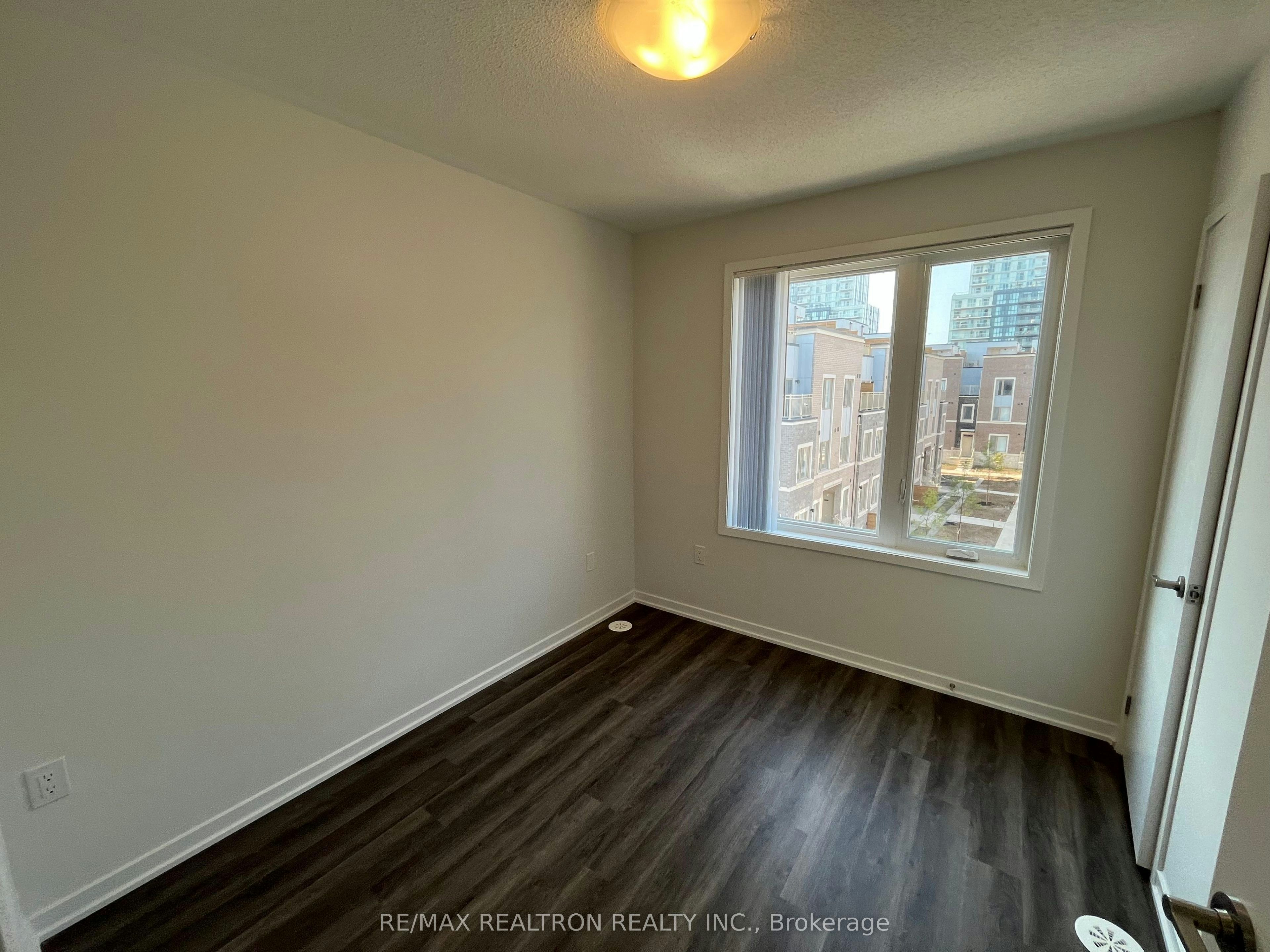 306-130 Honeycrisp Crescent, Vaughan, ON, L4K 0N7 - 7