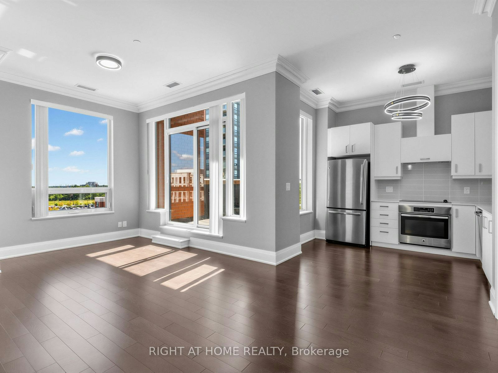 PH16-28 Uptown Drive, Markham, ON, L3R 5M5