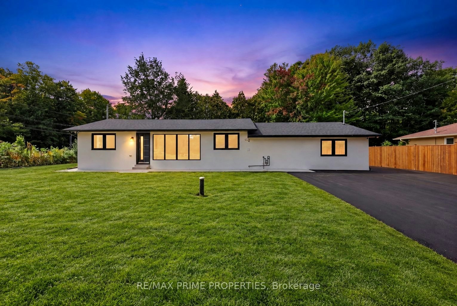 6 Maple Avenue, Georgina, ON, L0E 1R0