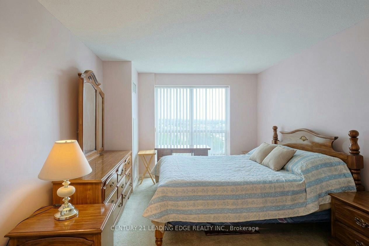 726-3 Ellesmere Street, Richmond Hill, ON, L4B 4N2