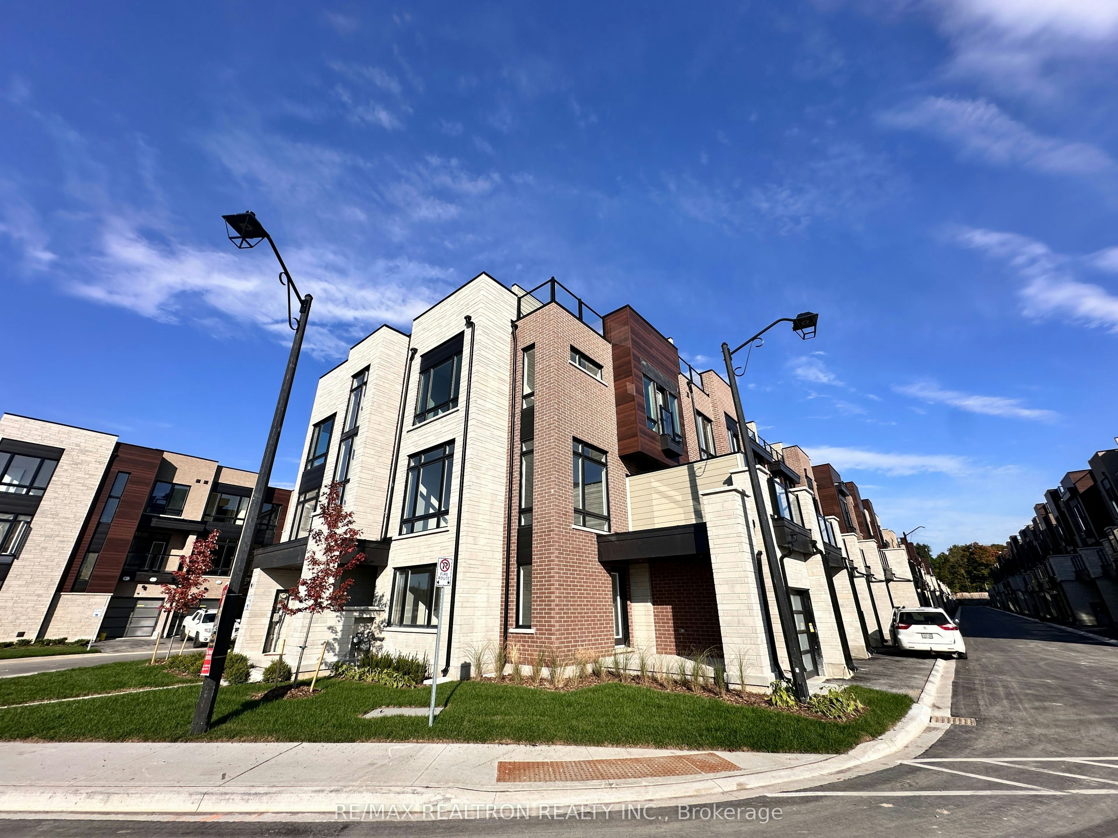 101 Credit Lane, Richmond Hill, ON, L4E 1G9 - 3