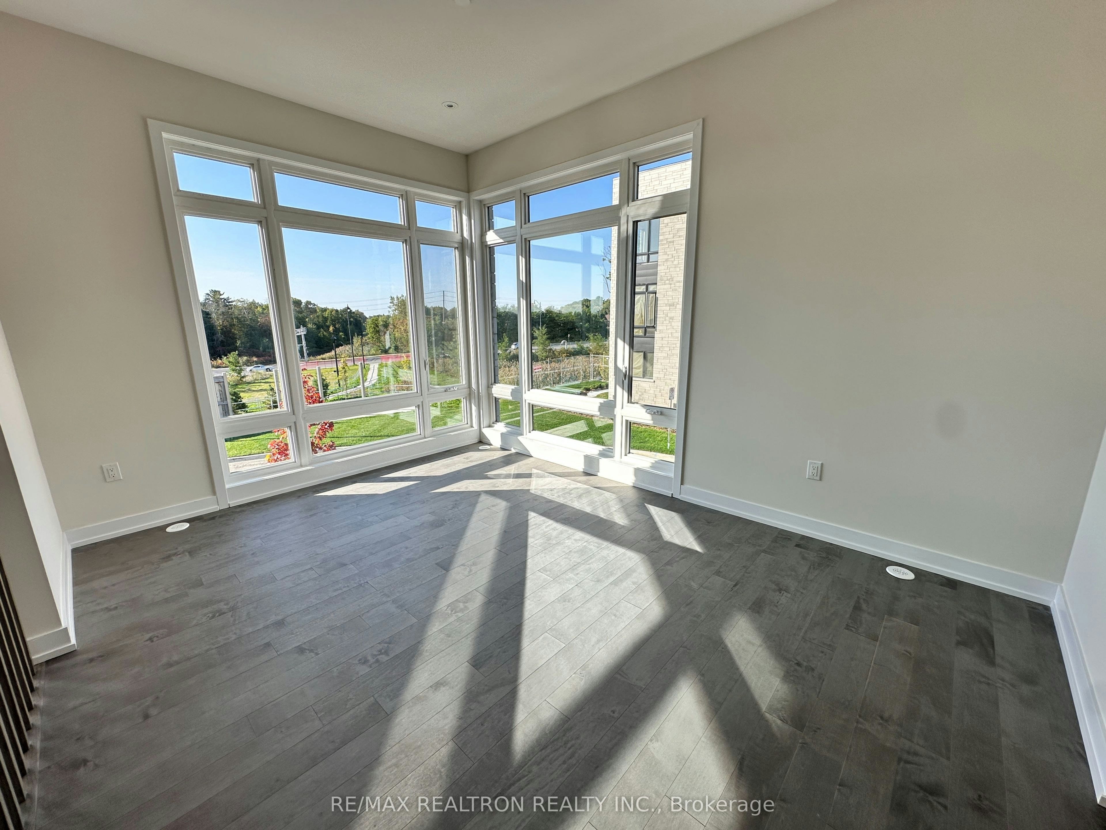 101 Credit Lane, Richmond Hill, ON, L4E 1G9 - 12
