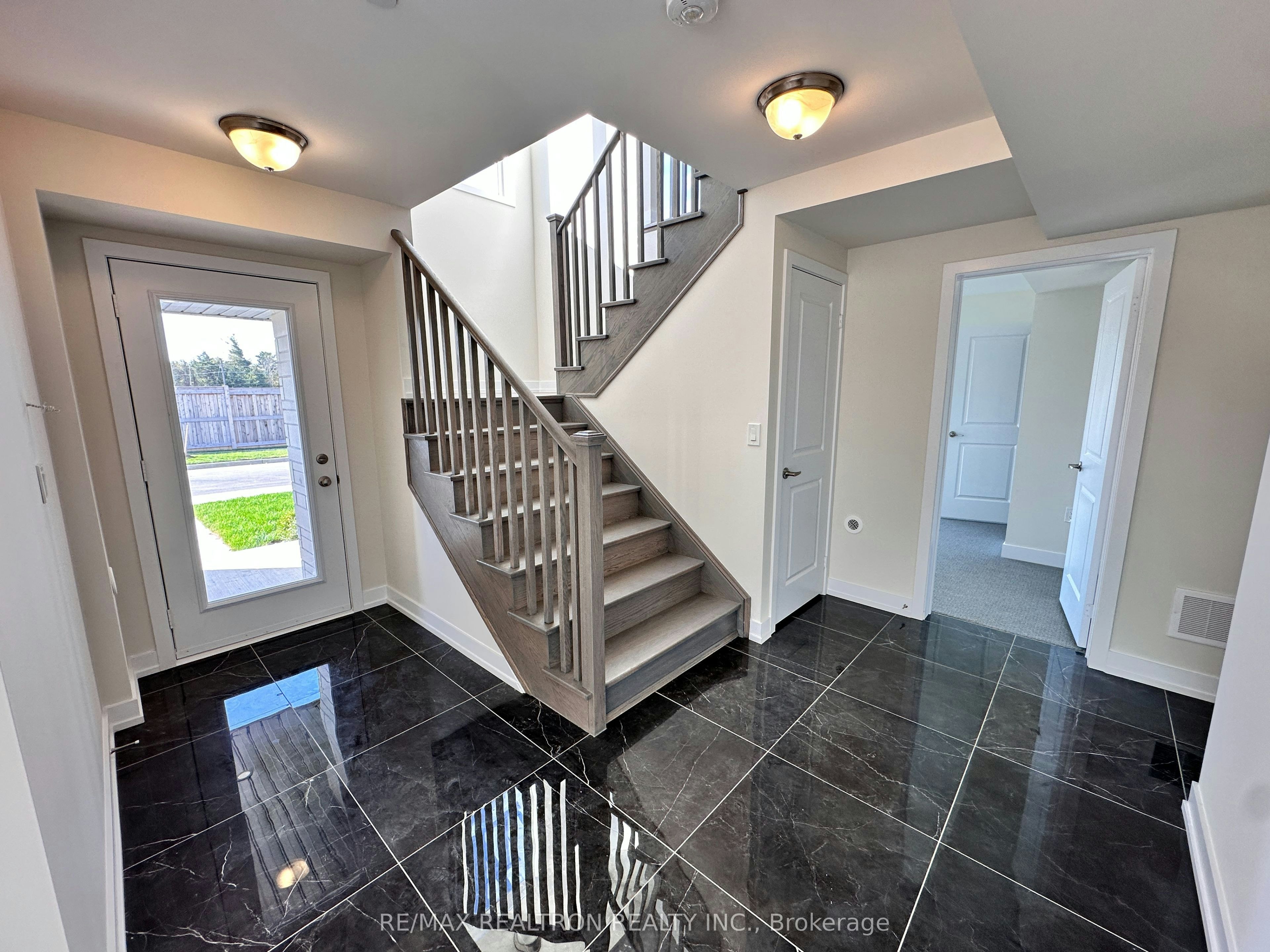 101 Credit Lane, Richmond Hill, ON, L4E 1G9 - 5