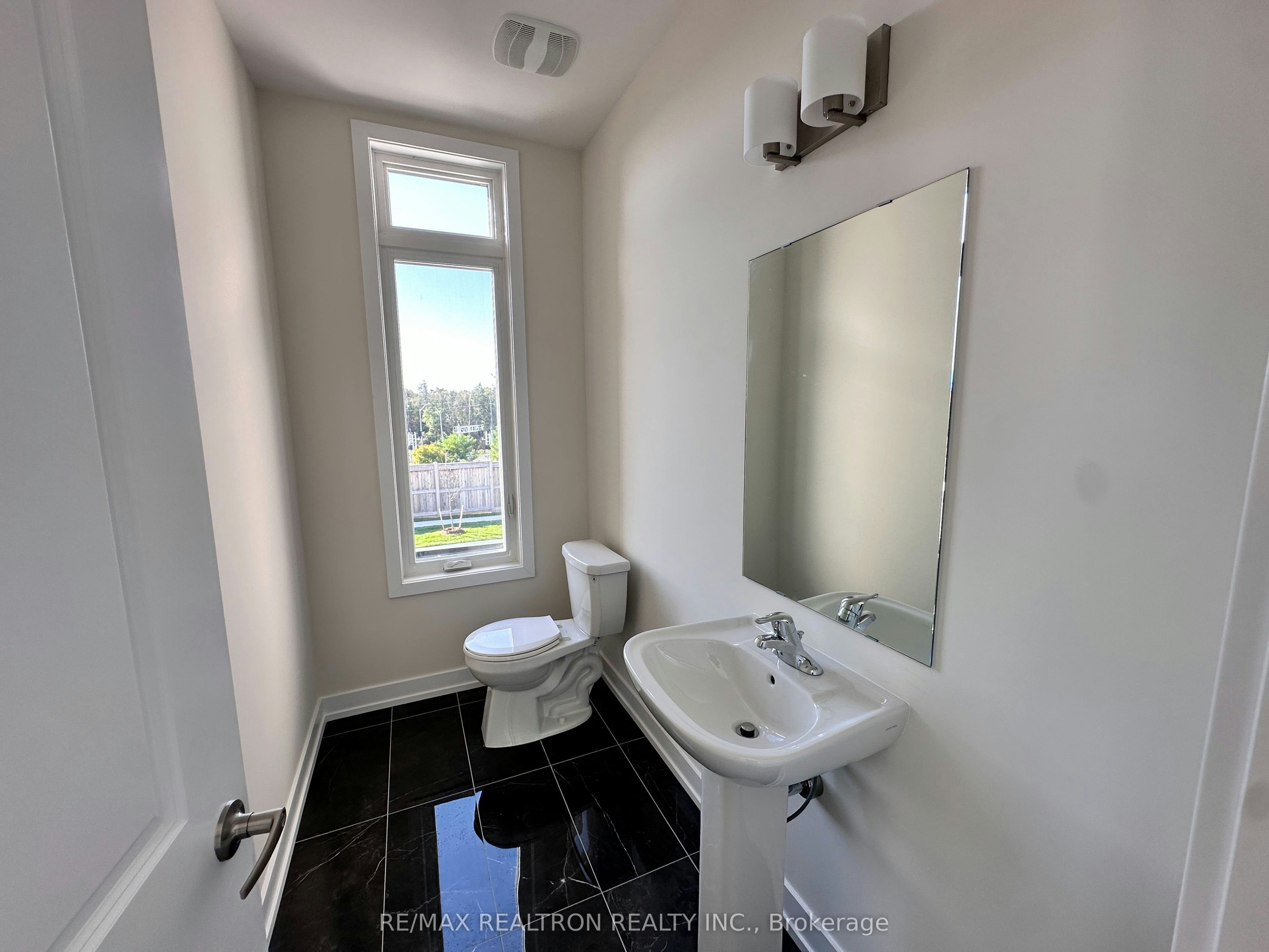 101 Credit Lane, Richmond Hill, ON, L4E 1G9 - 18