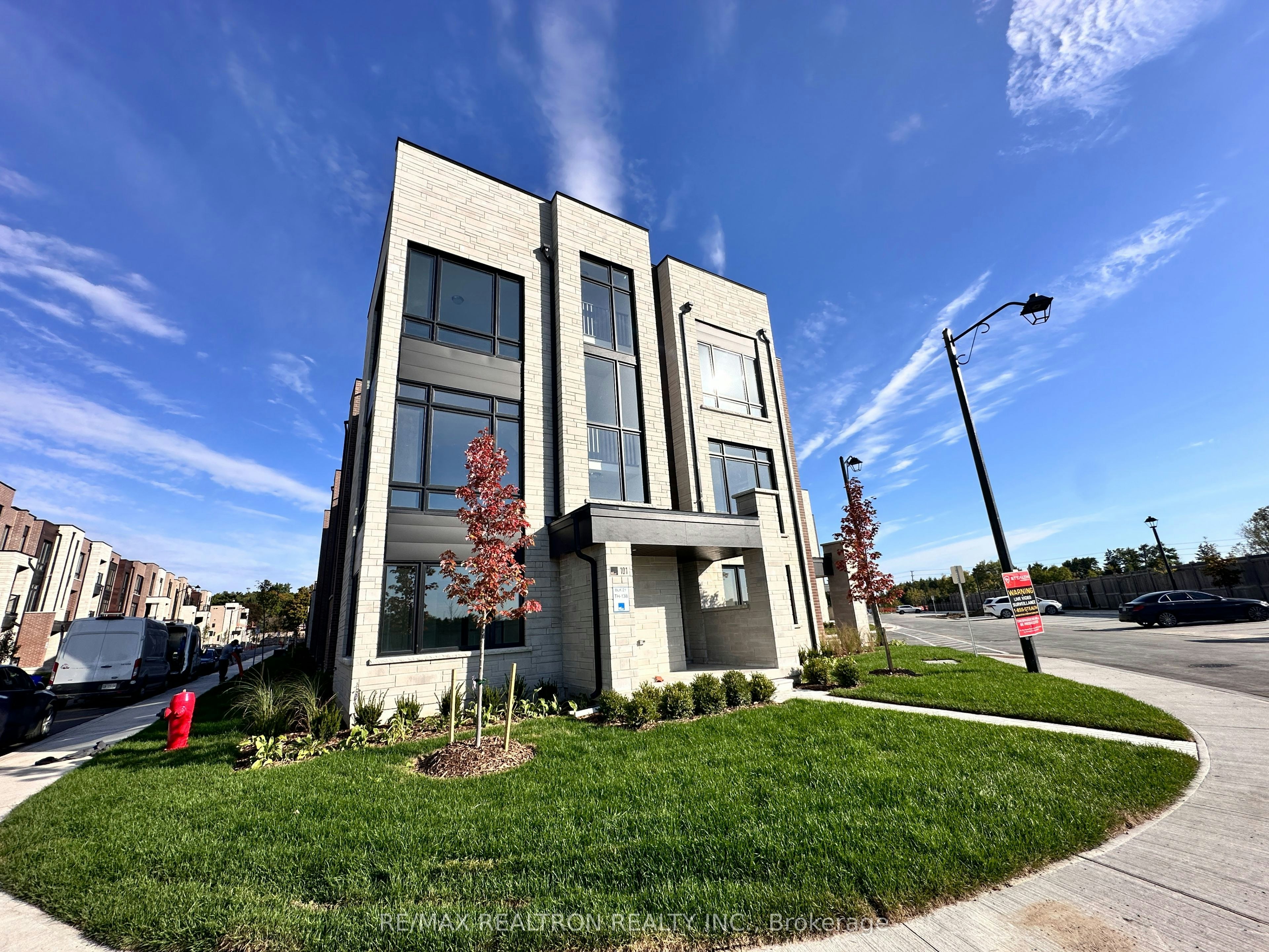 101 Credit Lane, Richmond Hill, ON, L4E 1G9