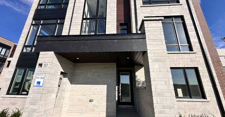 101 Credit Lane, Richmond Hill, ON, L4E 1G9 - 4