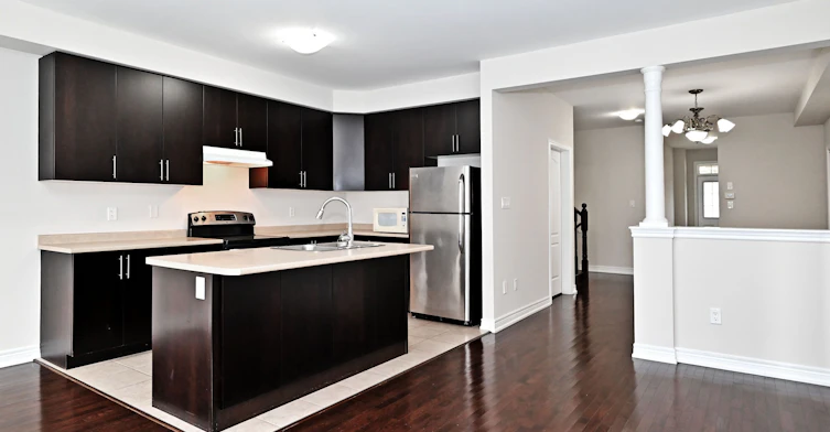 110 Southdown Avenue, Vaughan, ON, L6A 4N3 - 10