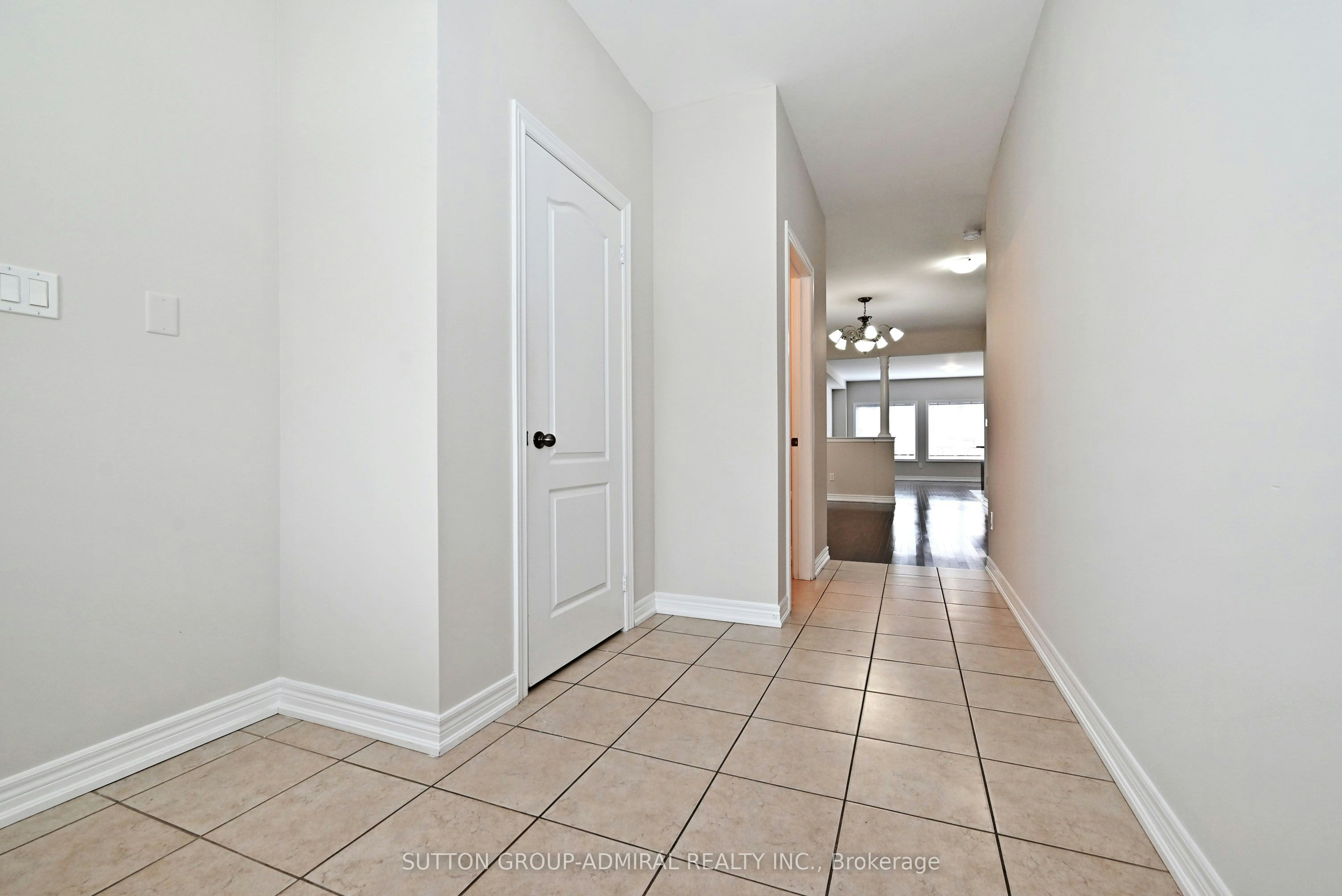110 Southdown Avenue, Vaughan, ON, L6A 4N3 - 3