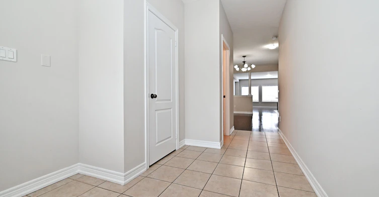 110 Southdown Avenue, Vaughan, ON, L6A 4N3 - 3