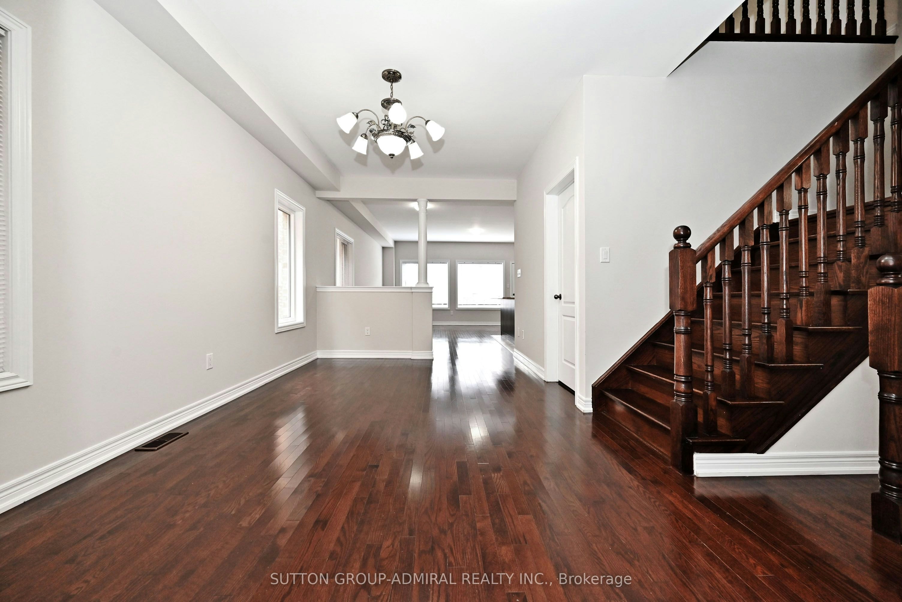 110 Southdown Avenue, Vaughan, ON, L6A 4N3 - 4