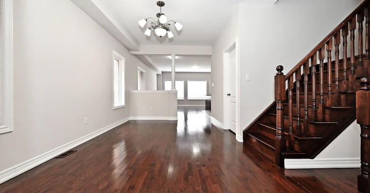 110 Southdown Avenue, Vaughan, ON, L6A 4N3 - 4