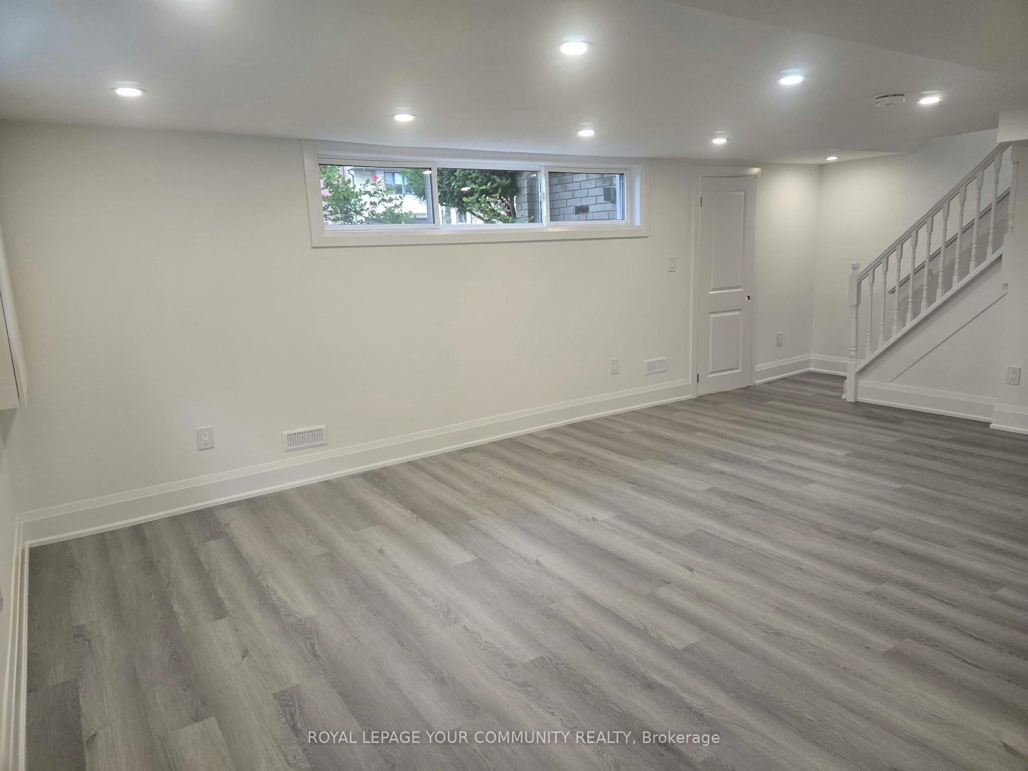 19 Beaverton Road S, Richmond Hill, ON, L4C 2H5 - 2