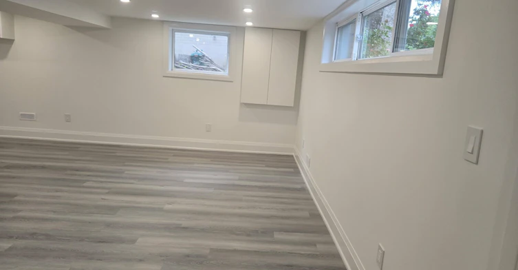 19 Beaverton Road S, Richmond Hill, ON, L4C 2H5