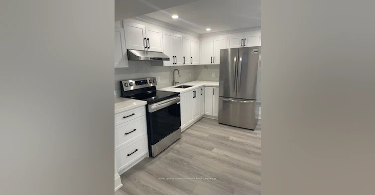 19 Beaverton Road S, Richmond Hill, ON, L4C 2H5 - 3