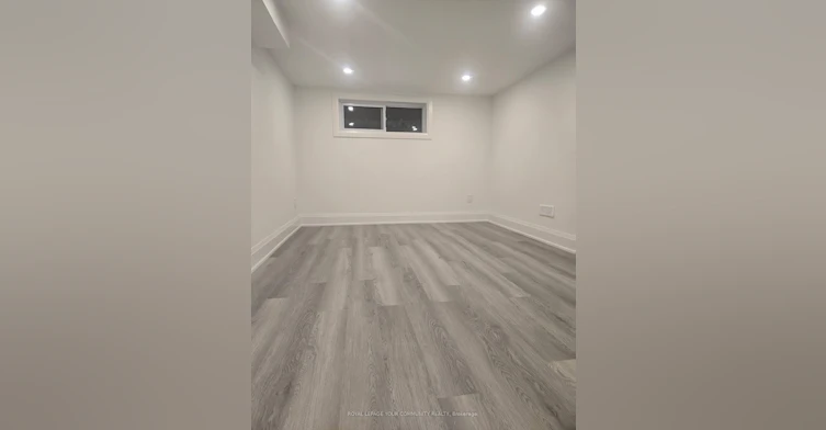 19 Beaverton Road S, Richmond Hill, ON, L4C 2H5 - 10