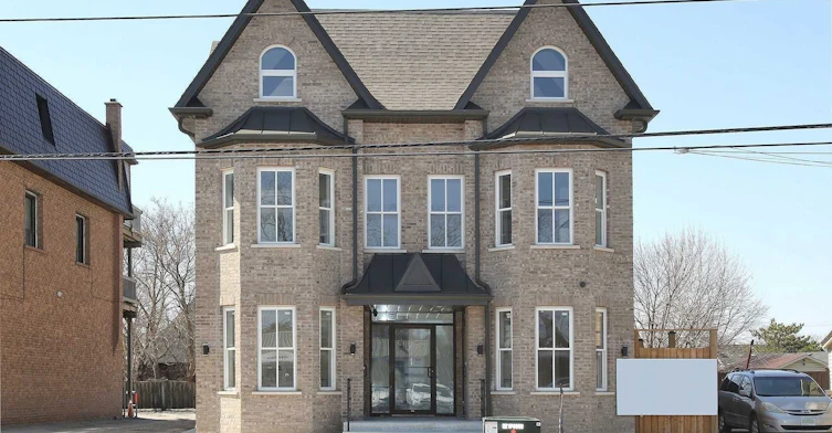 2A-352 Main Street N, Markham, ON, L3P 1Z1