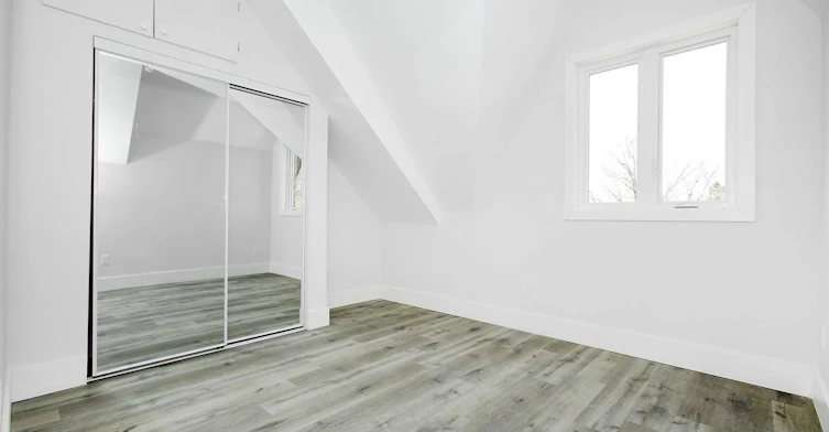 2A-352 Main Street N, Markham, ON, L3P 1Z1 - 3