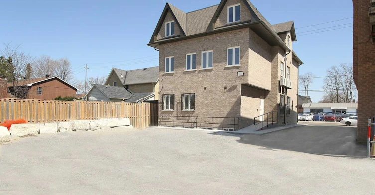 2A-352 Main Street N, Markham, ON, L3P 1Z1 - 6
