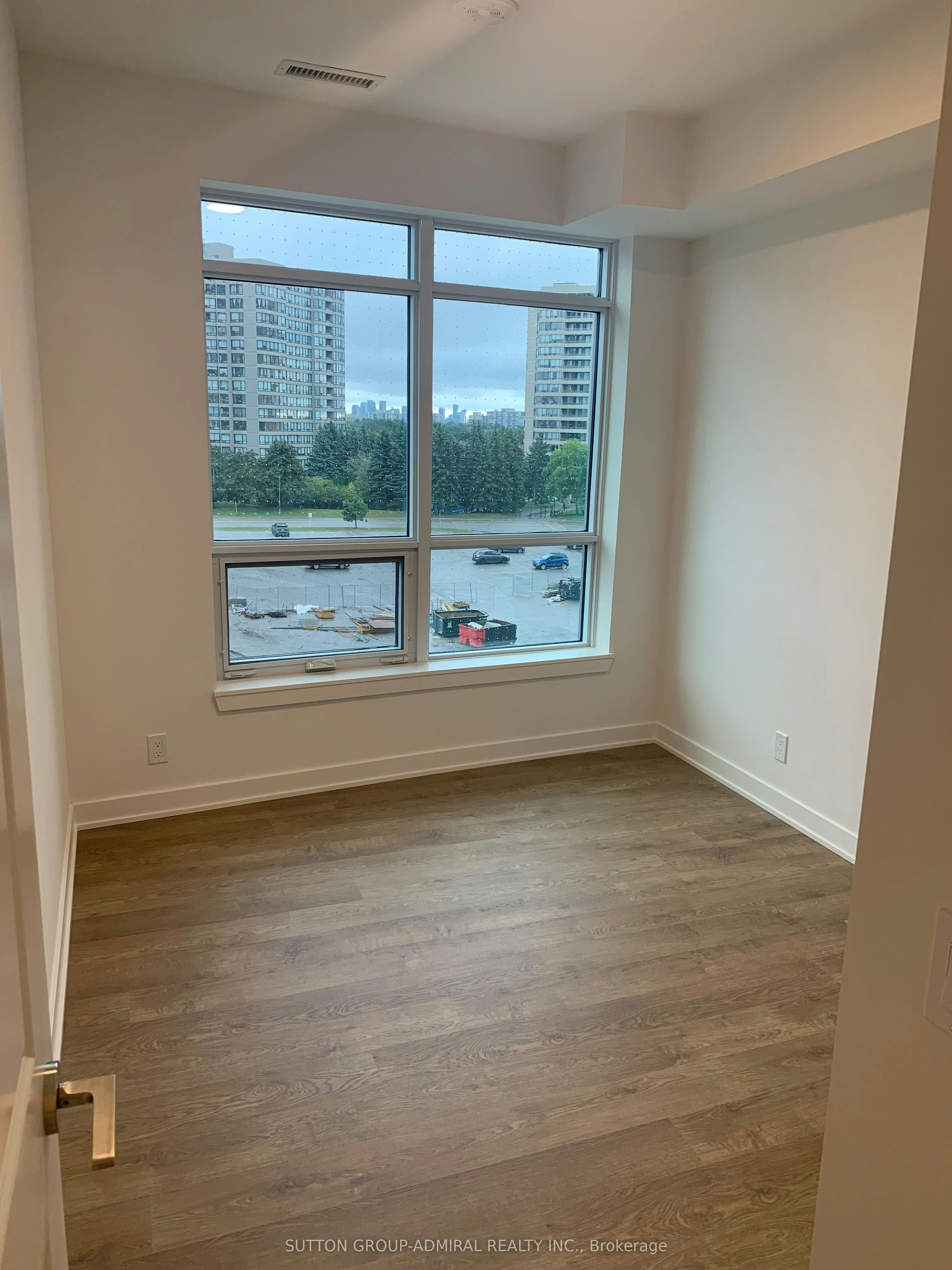 332-50 Upper Mall Way, Vaughan, ON, L4J 4P8 - 8