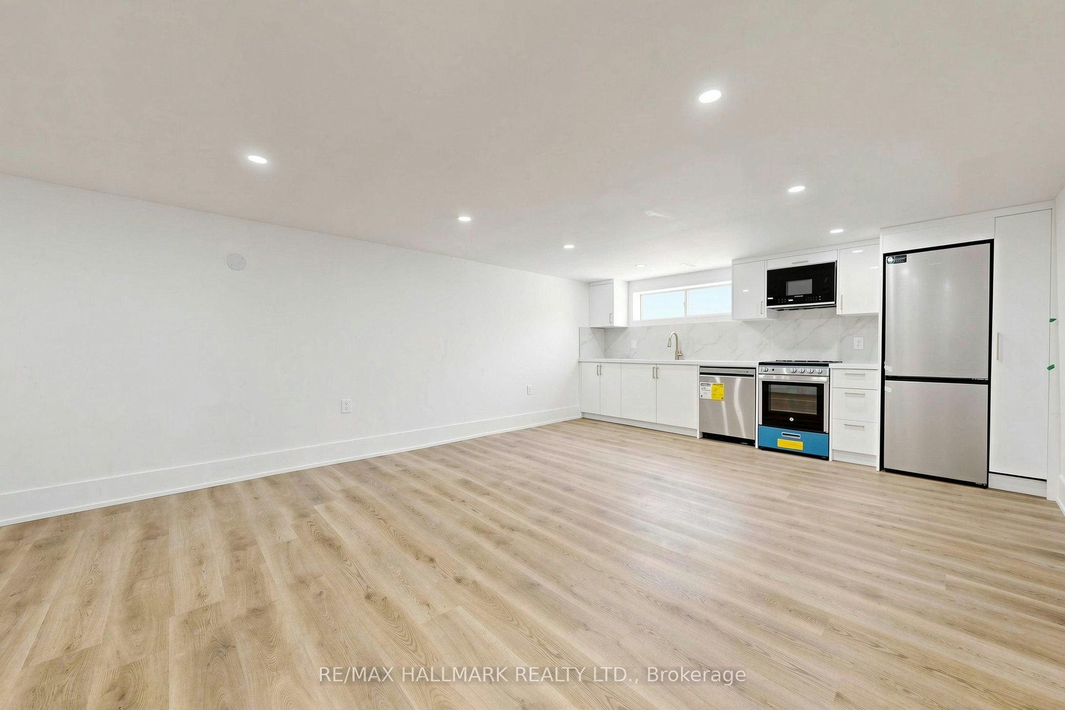 Basement 2-11 Johnson Road, Aurora, ON, L4G 2A3 - 3