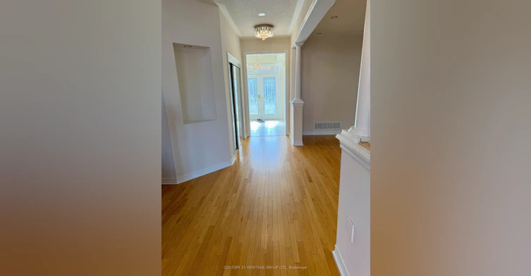 119 Laurendale Avenue, Georgina, ON, L4P 0C4 - 8