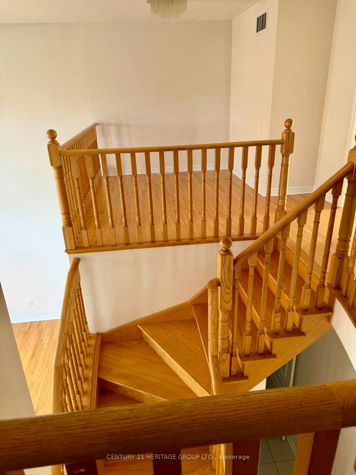 119 Laurendale Avenue, Georgina, ON, L4P 0C4 - 10