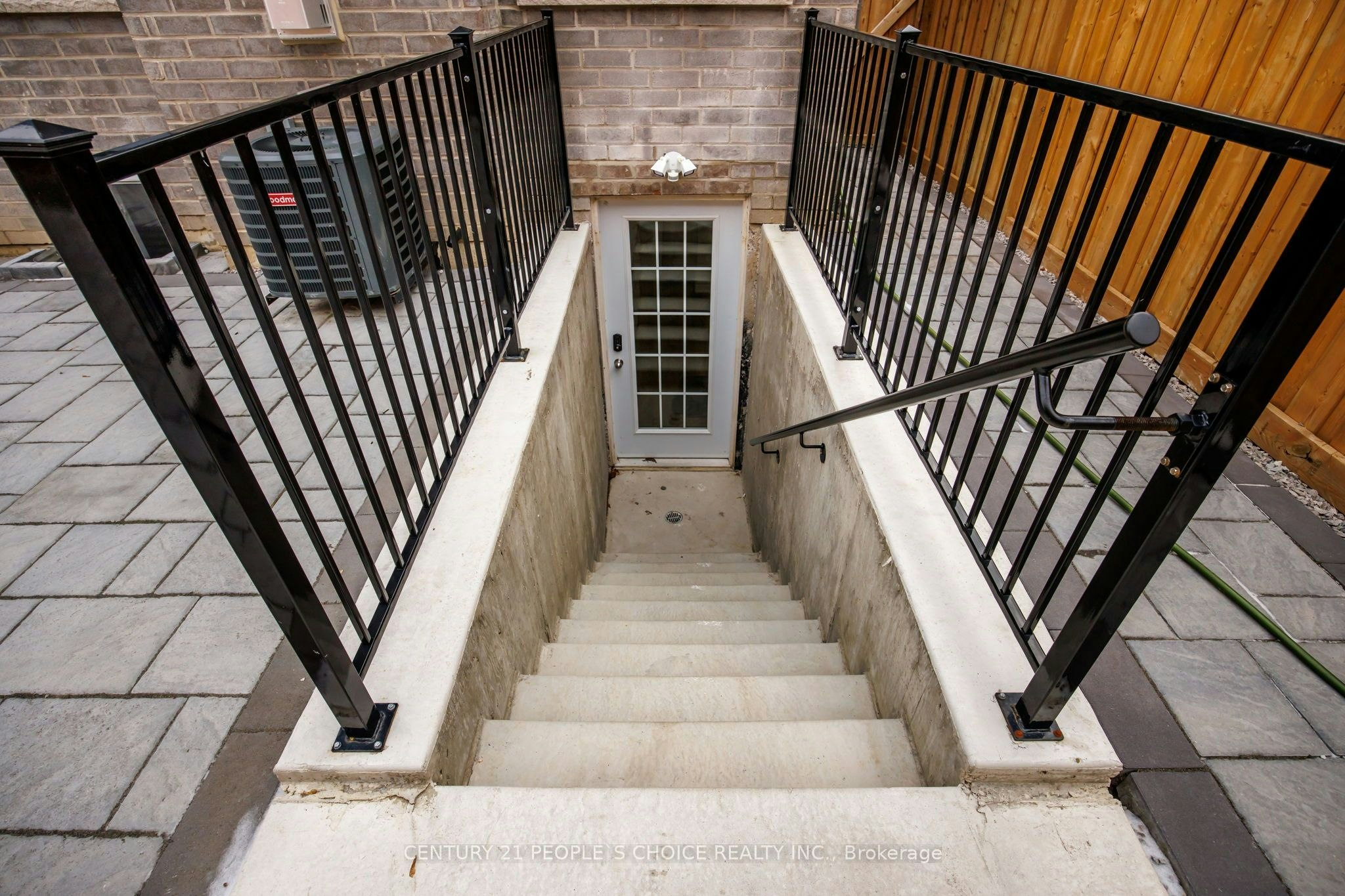 Upper-64 Coldwell Bay Circle, Vaughan, ON, L4H 5E9 - 47