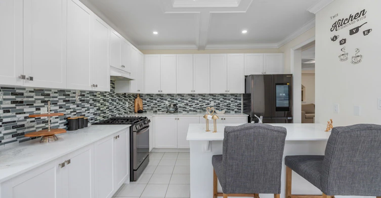 Upper-64 Coldwell Bay Circle, Vaughan, ON, L4H 5E9 - 11