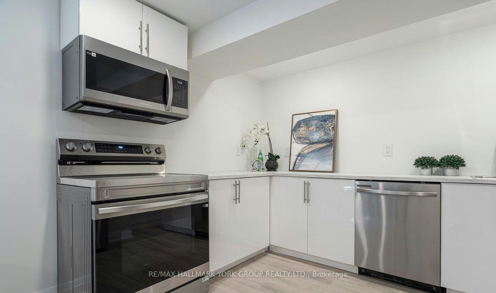 Basement-106 Woodpark Place, Newmarket, ON, L3Y 3P6 - 7