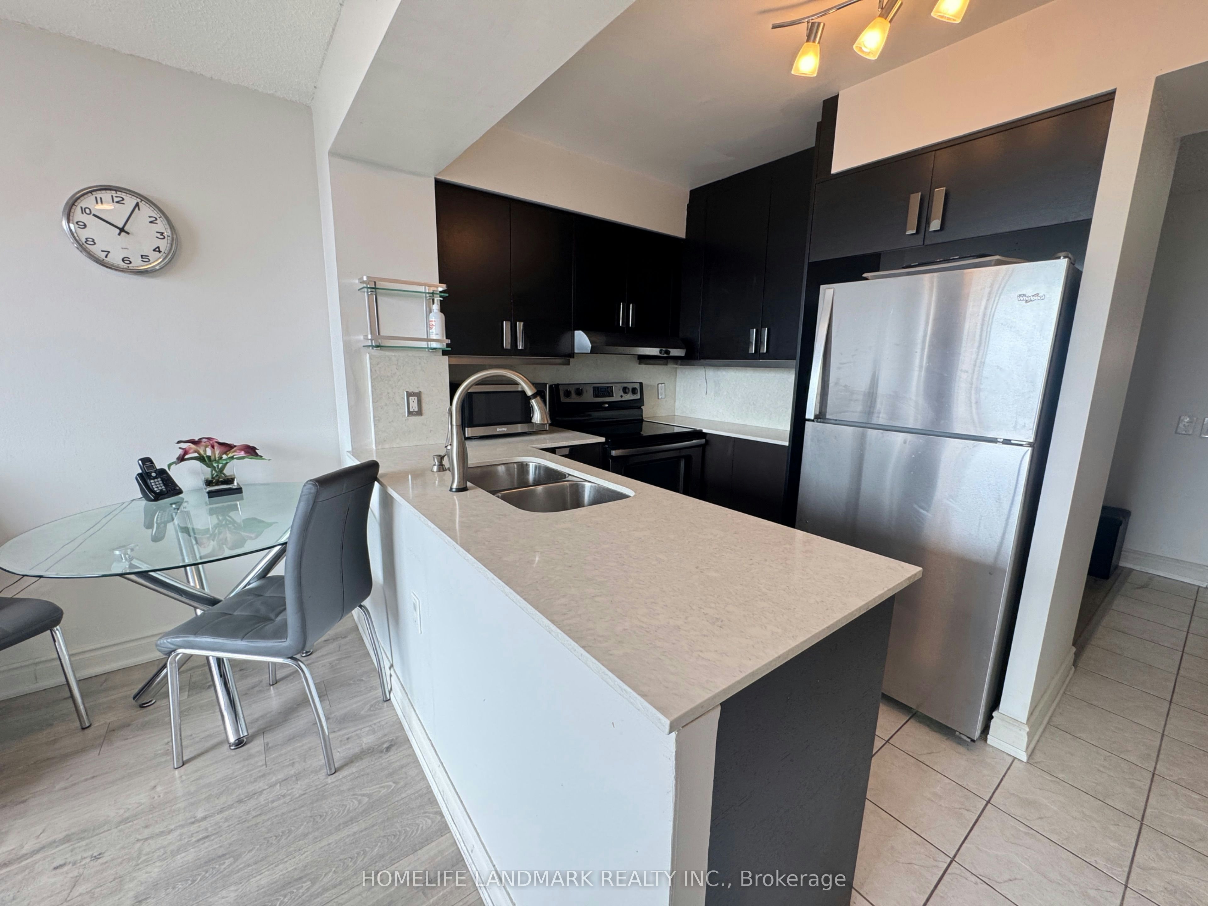 1019-9015 Leslie Street, Richmond Hill, ON, L4B 4J8 - 2