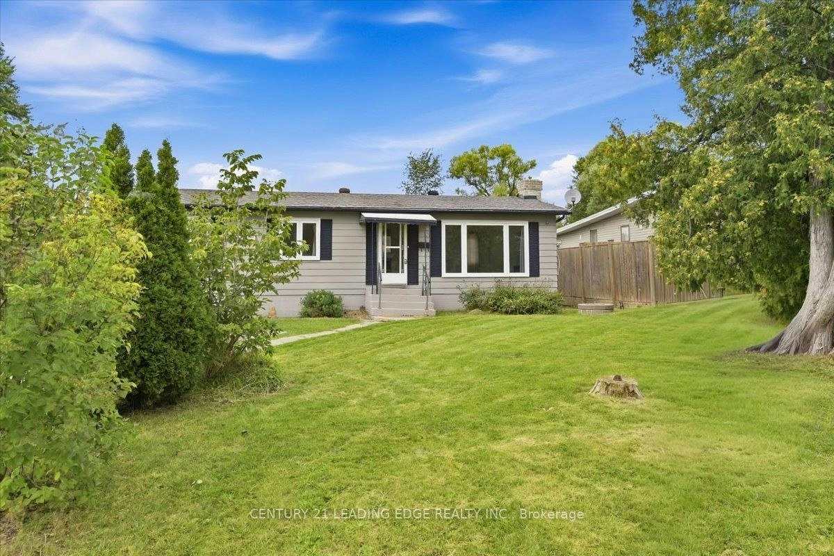 300 Annsheila Drive, Georgina, ON, L4P 3A5