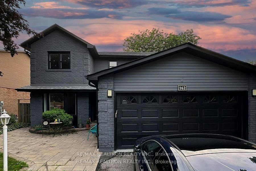 Basement-162 Walton Drive, Aurora, ON, L4G 3R8