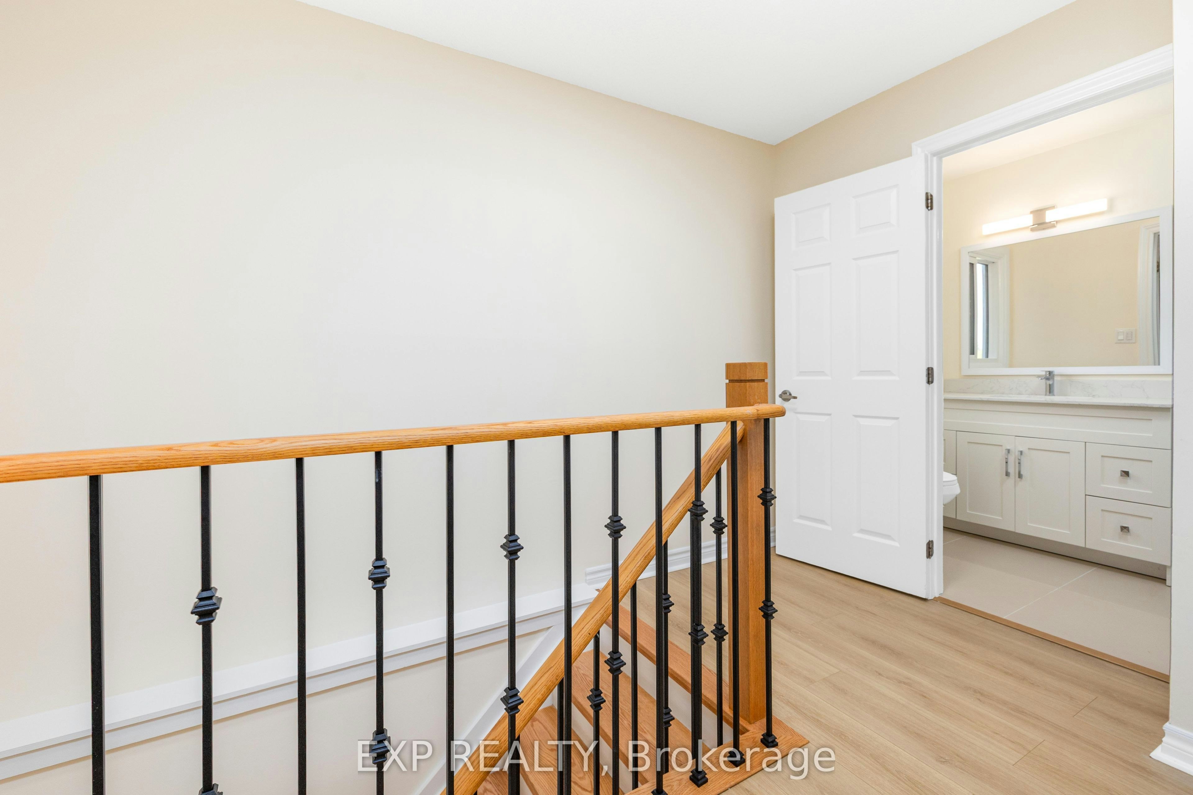 41 Hodgins Avenue, Georgina, ON, L4P 3N1 - 19