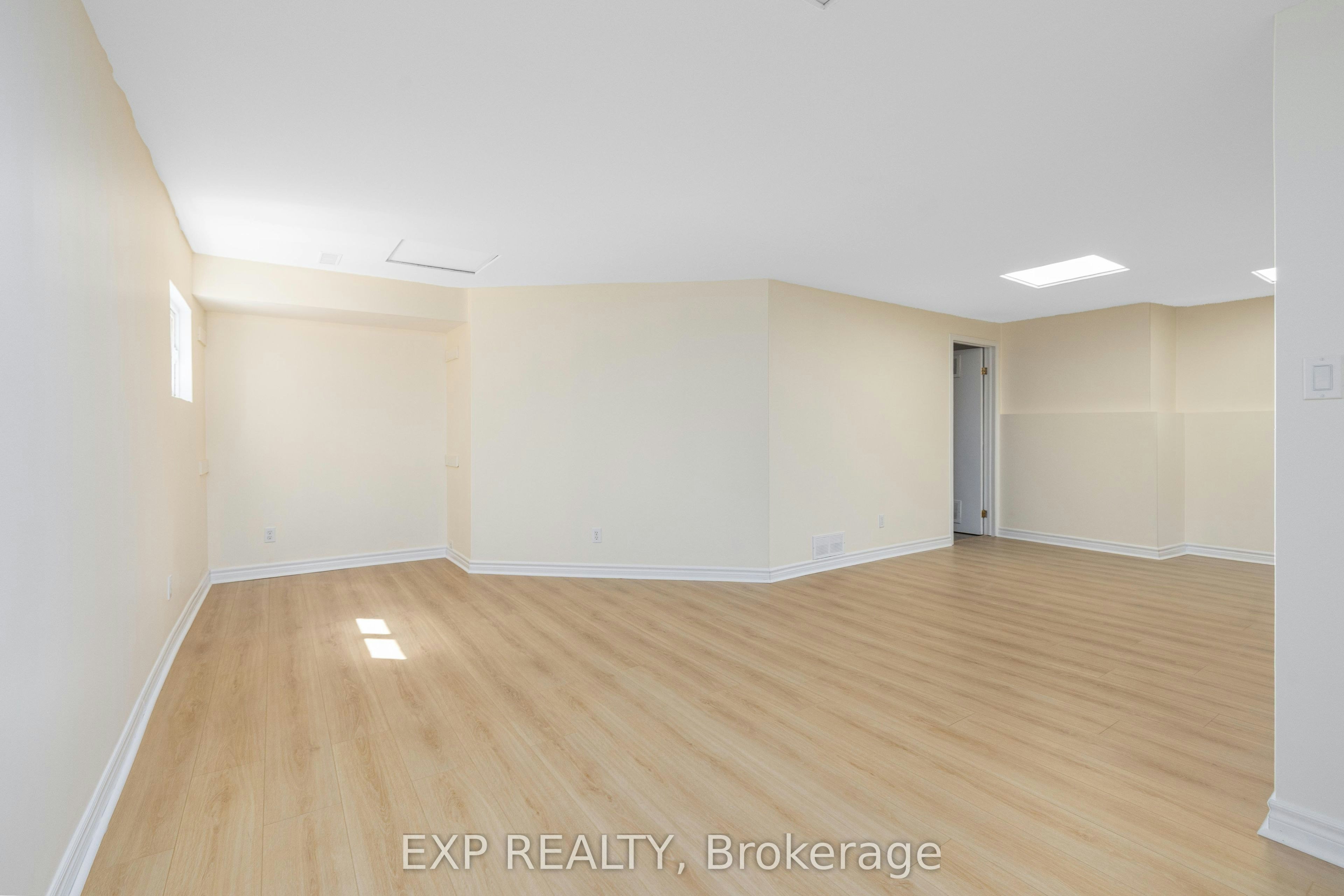 41 Hodgins Avenue, Georgina, ON, L4P 3N1 - 34