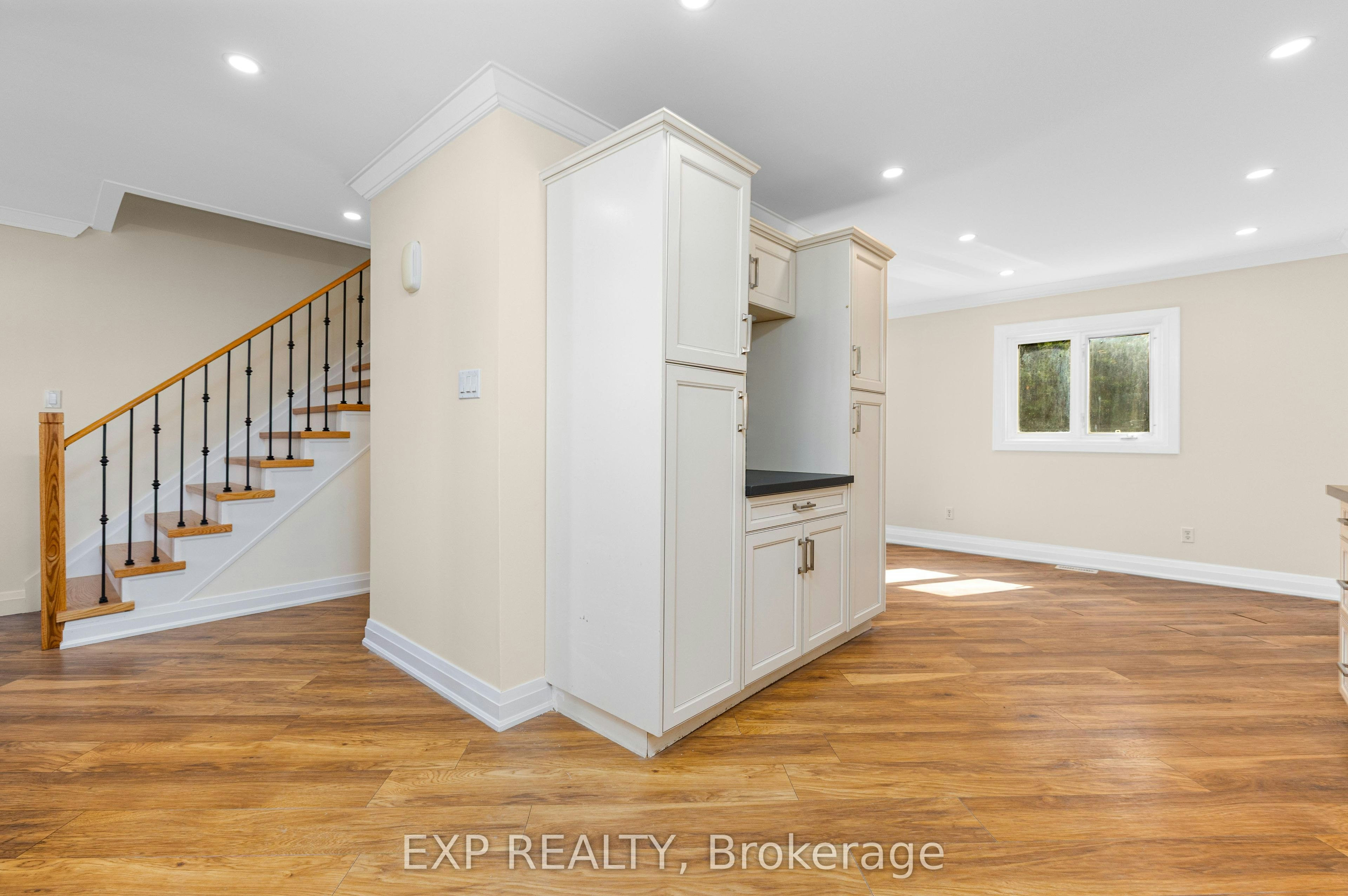 41 Hodgins Avenue, Georgina, ON, L4P 3N1 - 7