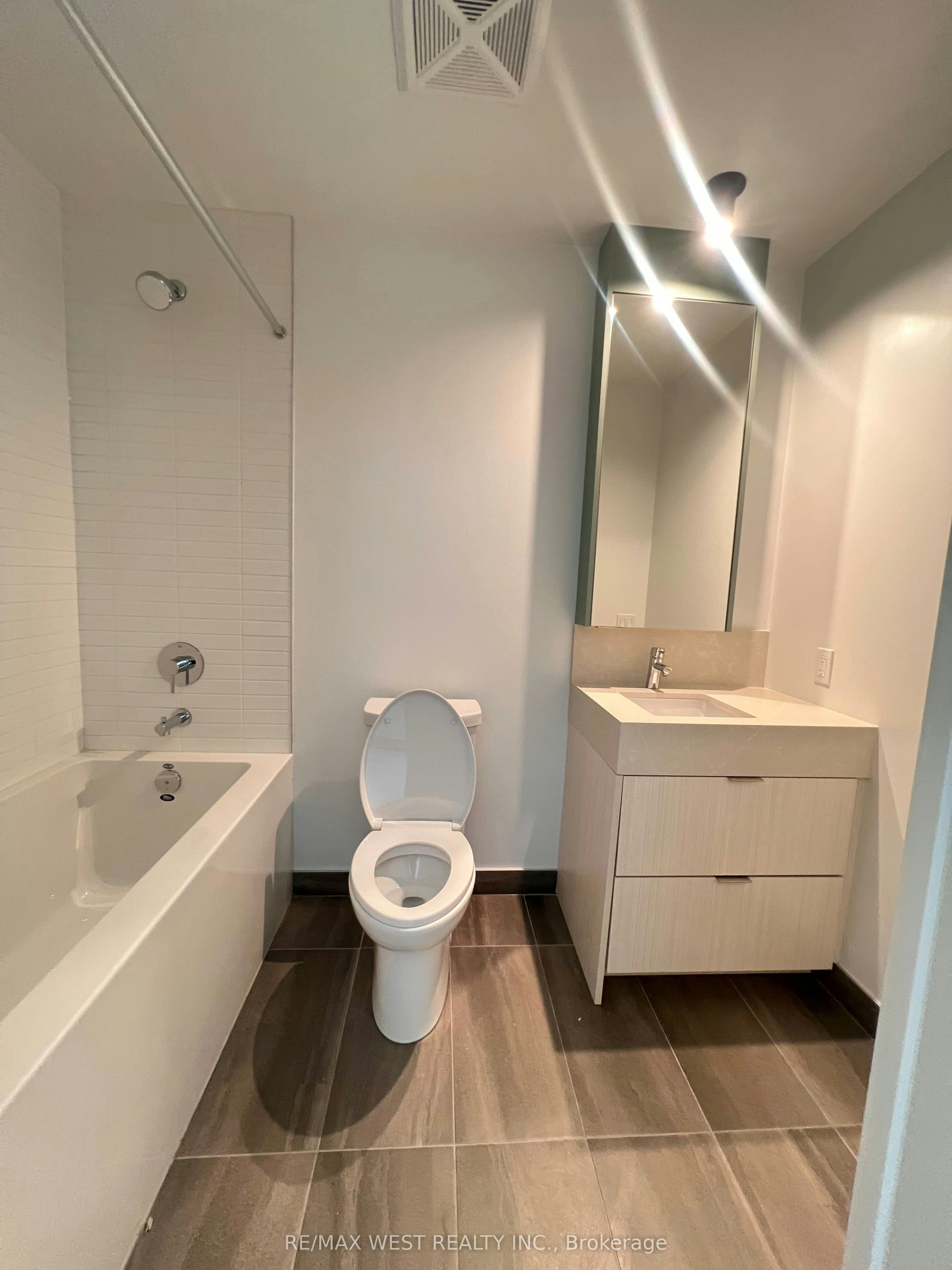 915-6 Flavelle Trail, Vaughan, ON, L4L 0M8 - 8