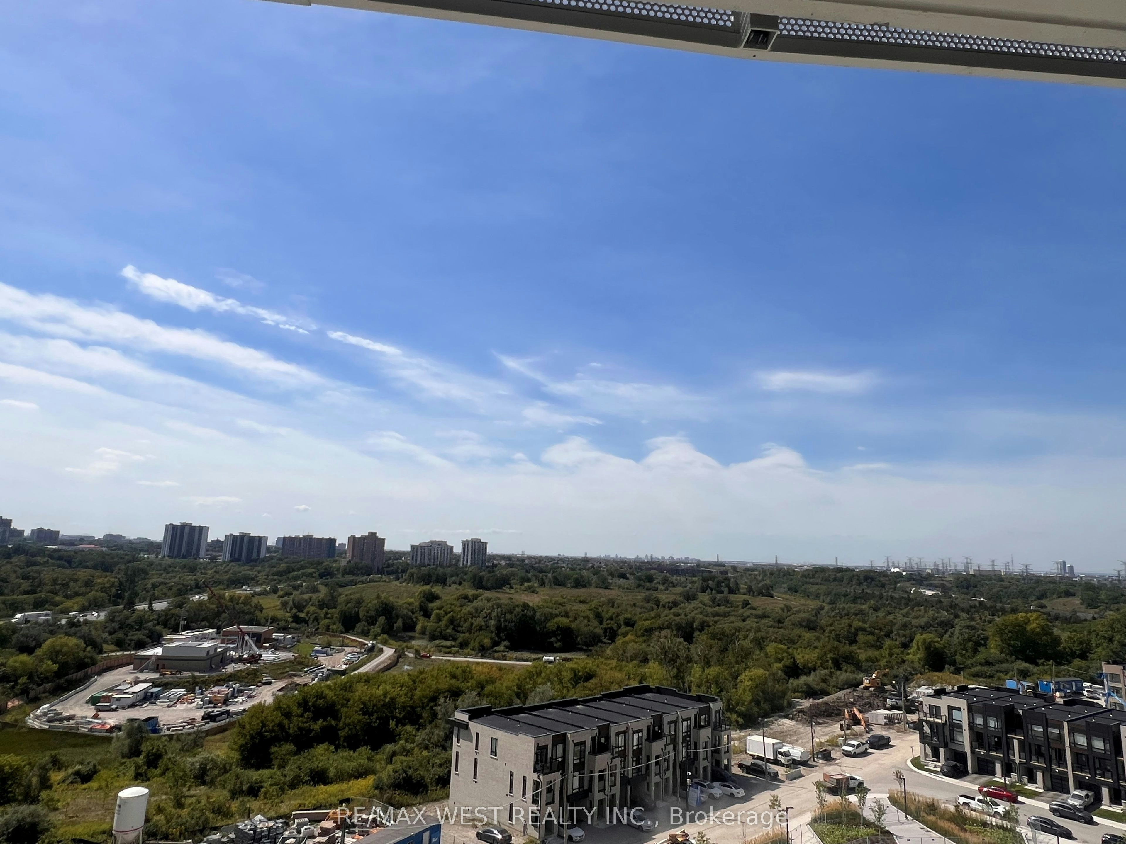 915-6 Flavelle Trail, Vaughan, ON, L4L 0M8 - 10