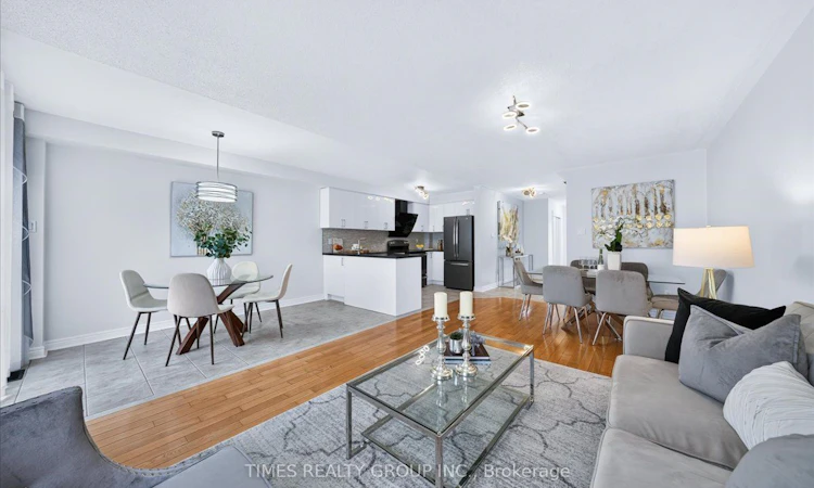 224 Westway Crescent