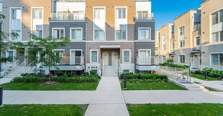 TH83-39 Honeycrisp Crescent, Vaughan, ON, L4K 0N1 - 2
