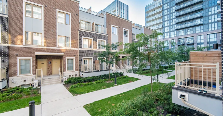 TH83-39 Honeycrisp Crescent, Vaughan, ON, L4K 0N1 - 4