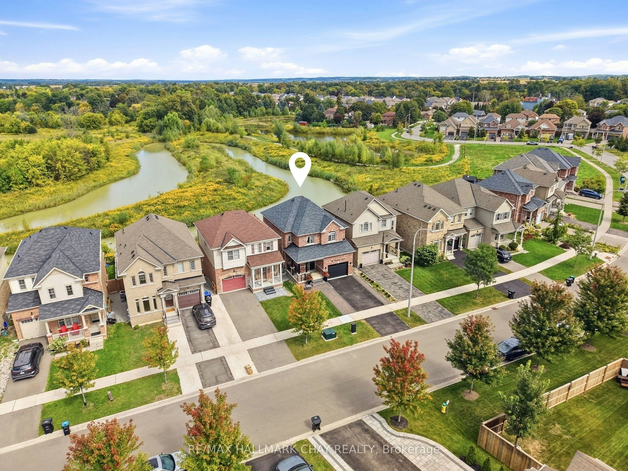 56 Strachan Trail, New Tecumseth, ON, L0G 1A0