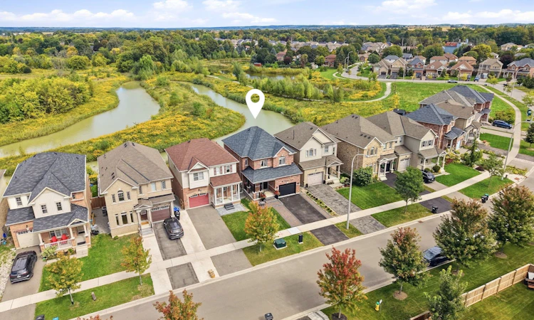 56 Strachan Trail