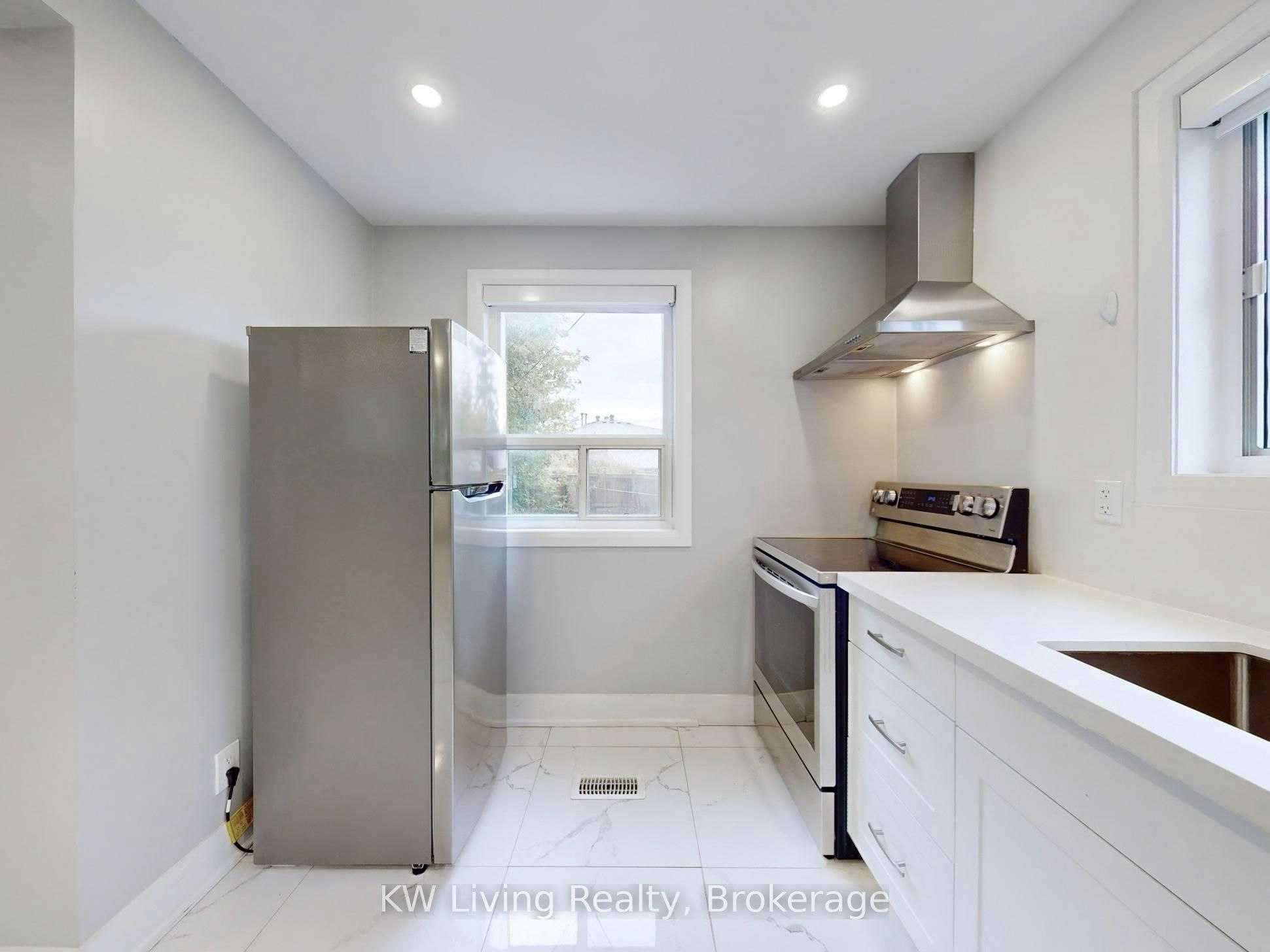 251 Mcconvey Drive, Richmond Hill, ON, L4C 3K1 - 16